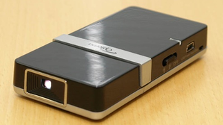 Japanese Apple Stores to Sell Optoma Picoprojector in December For $500